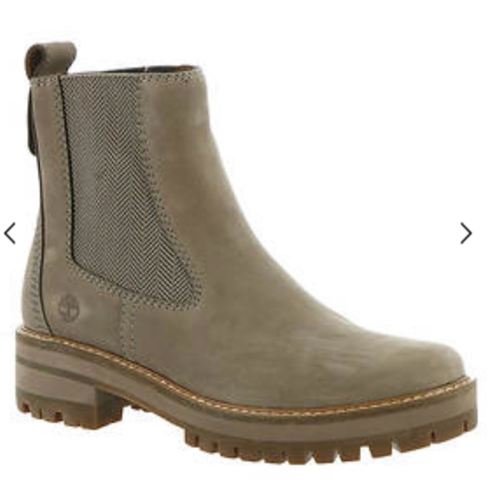 Timberland Courmeyeur Valley Chelsea army green booties